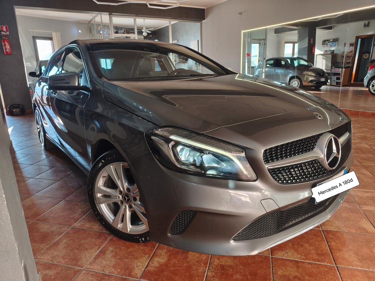 Mercedes-benz A 180 d Sport 1.5 diesel 110CV