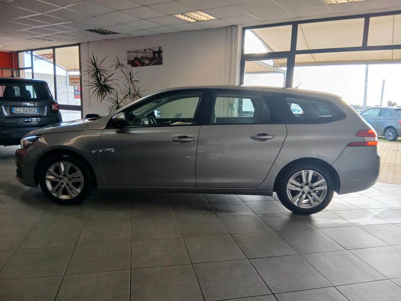 Peugeot 308 BlueHDi 130 S&S EAT6 SW Allure