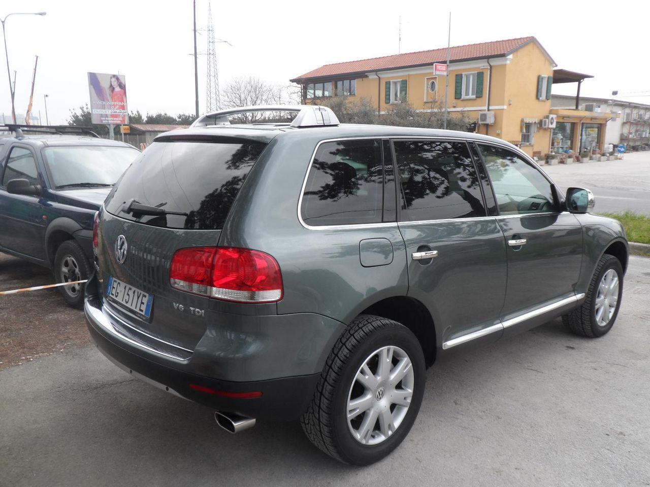 VOLKSWAGEN Touareg 3.0 V6 TDI 240CV DPF Exclusive