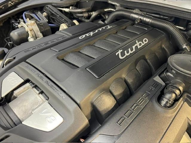 Porsche Panamera 4.8 Turbo