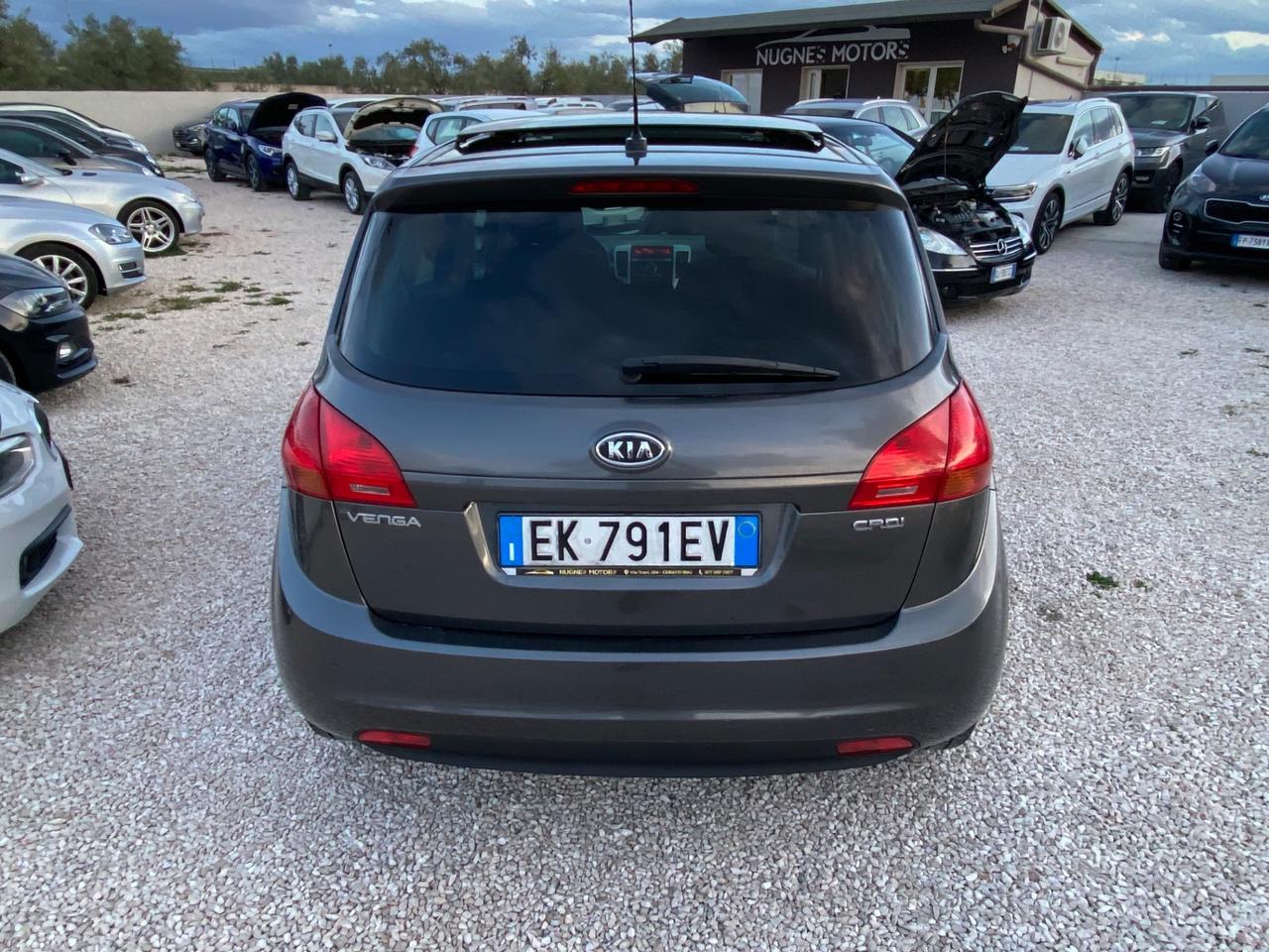 Kia Venga 1.4 CRDi 90CV WGT Fullsky
