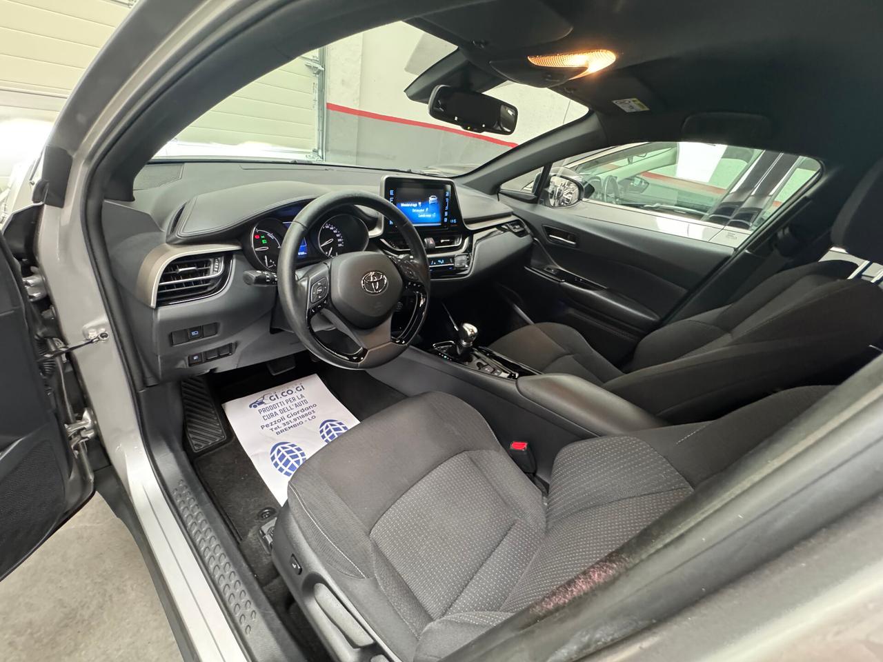 Toyota C-HR 1.8 Hybrid E-CVT Trend