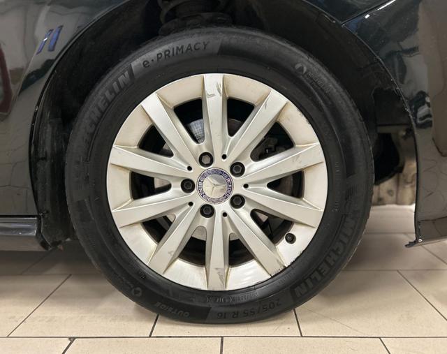 MERCEDES-BENZ B 180 d Automatic Executive