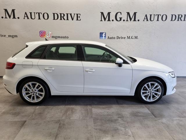 AUDI A3 SPB 35 TFSI COD Business