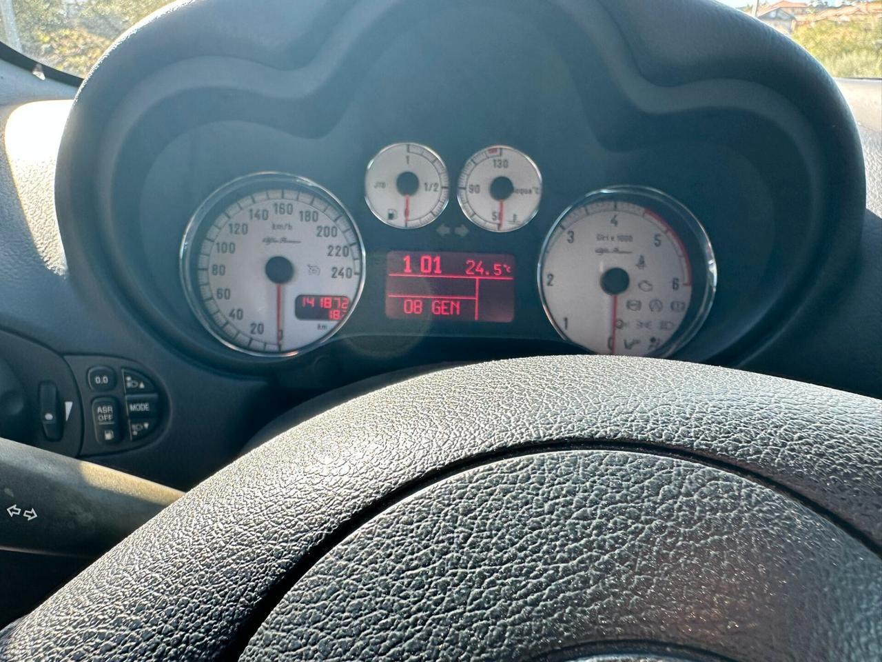 Alfa Romeo GT 1.9 JTDM 16V Sport