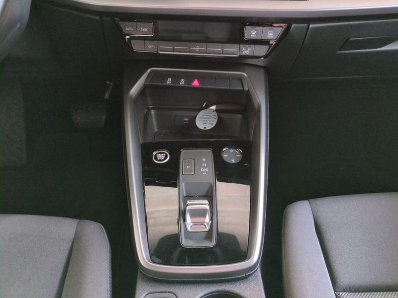 Audi A3 30 TDI S tronic Business