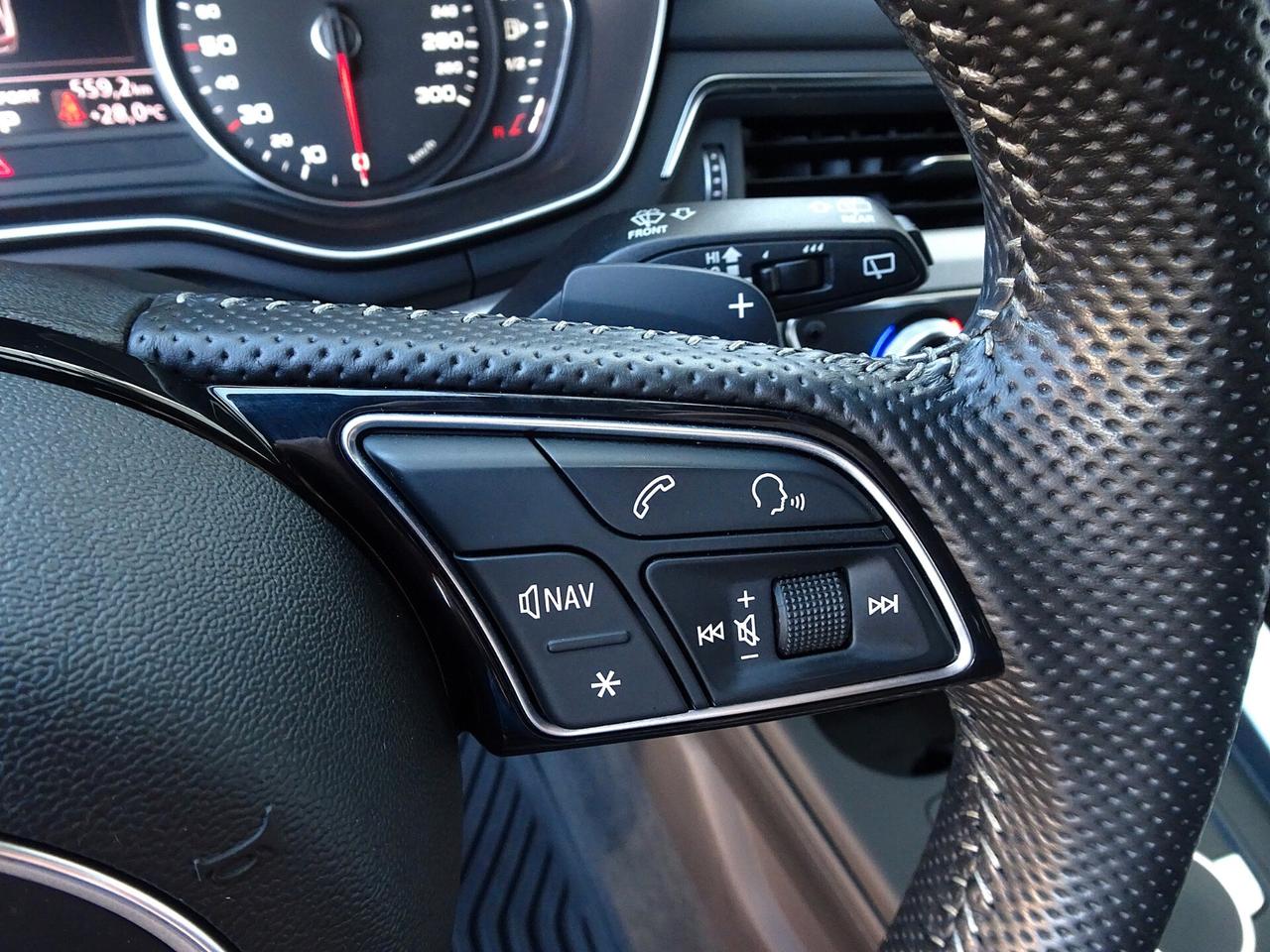 Audi A4 Avant 2.0 TDI 150CV S-LINE naviPlus/LED