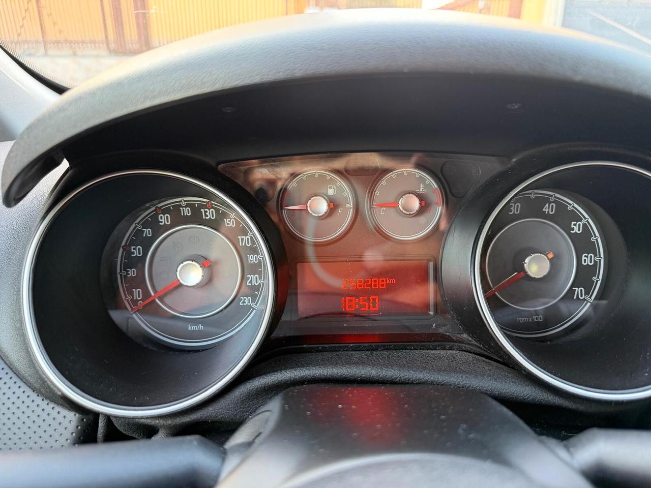 Fiat Punto Evo 1.4 5 porte Active Natural Power