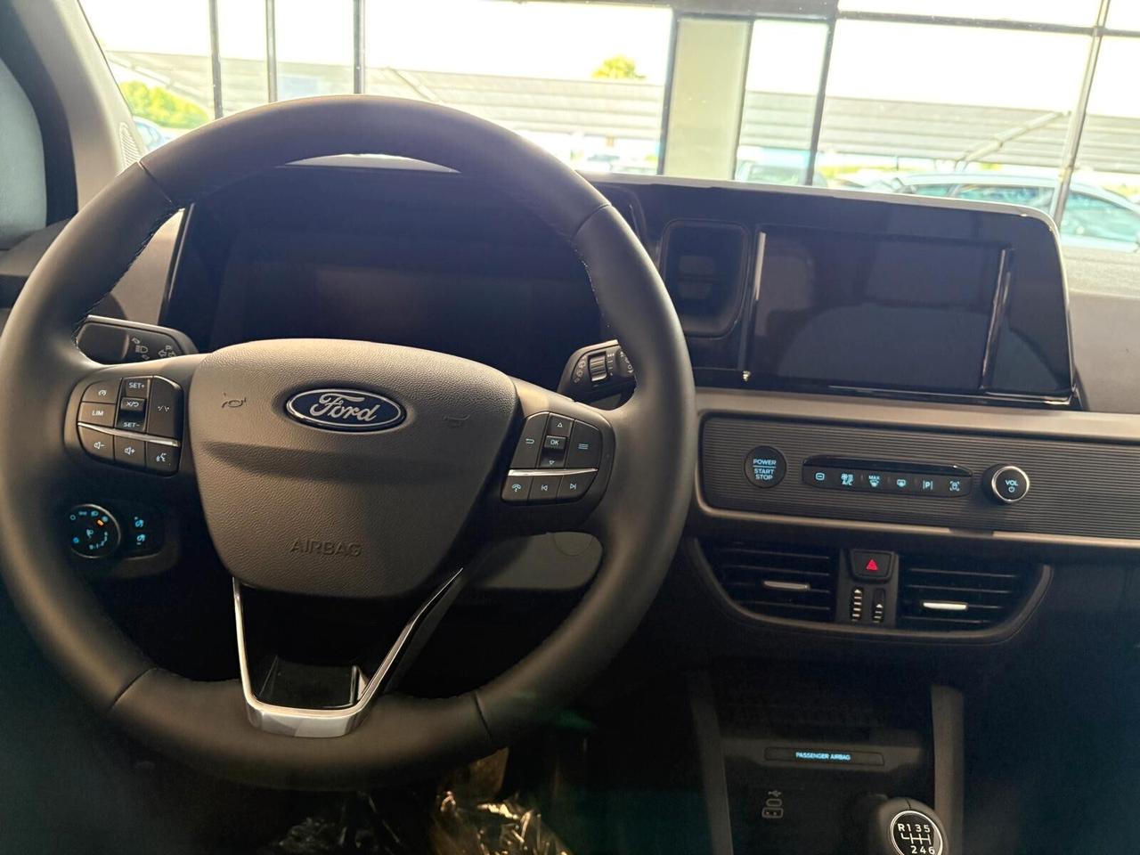 Ford Tourneo Courier TITANIUM 1.0 EcoBoost KM 0