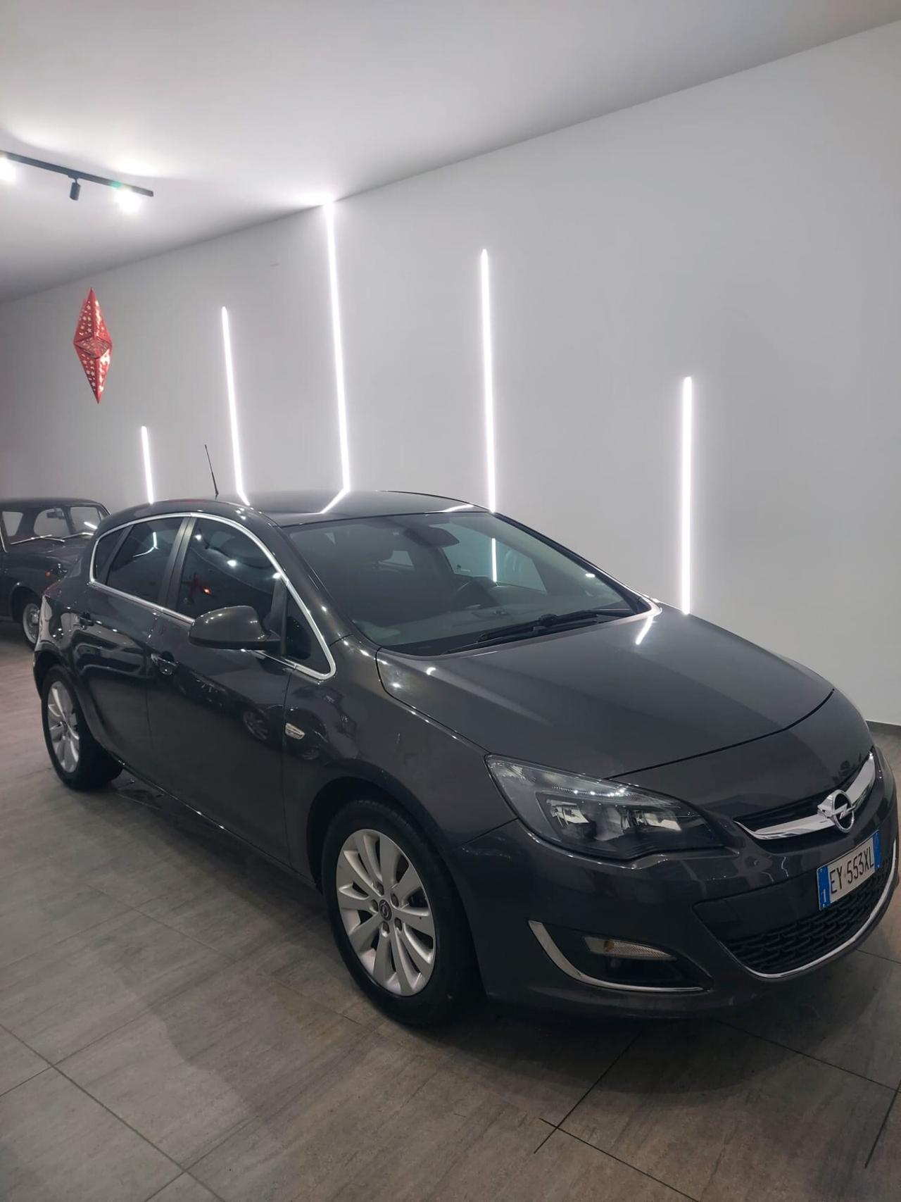 Opel Astra 1.6 CDTI EcoFLEX S&S Cosmo 2015