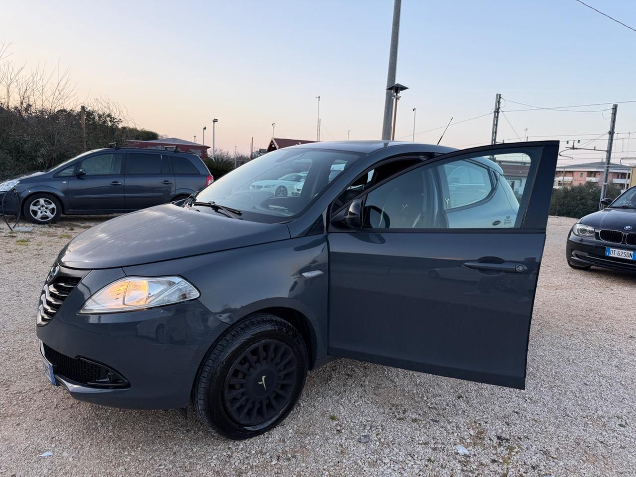 Lancia Ypsilon 2015 0.9 TwinAir Metano PERMUTE