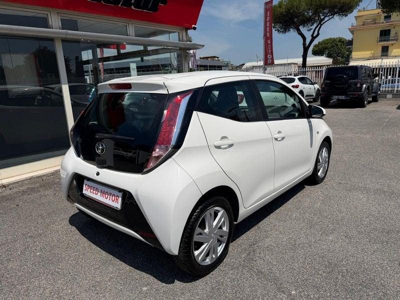 Toyota Aygo 1.0 70 CV x-play, RETRO, CERCHI IN LEGA