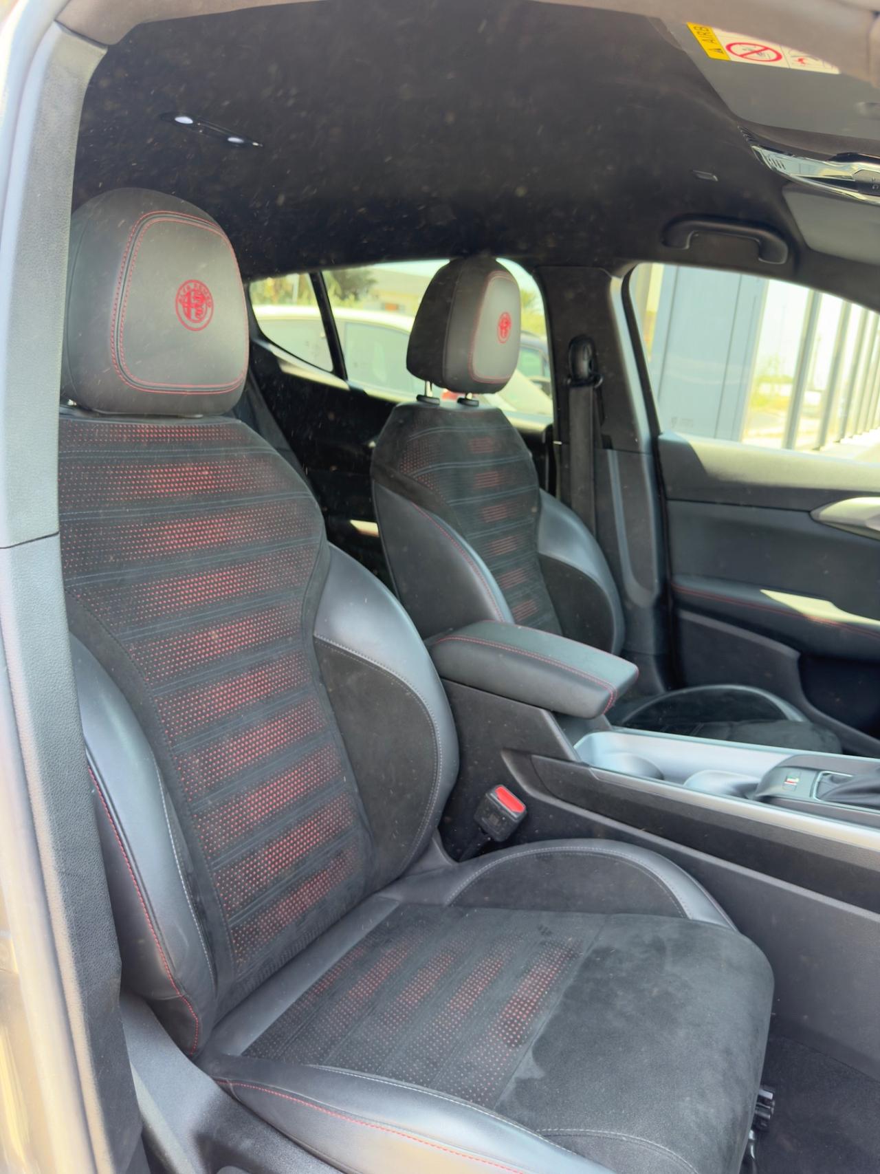 Alfa Romeo Tonale 1.3 280 CV PHEV AT6 Q4 Veloce