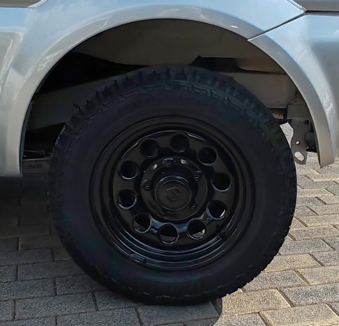 Suzuki Jimny 1.5 DDiS 4WD JLX -MOTORE NUOVO-