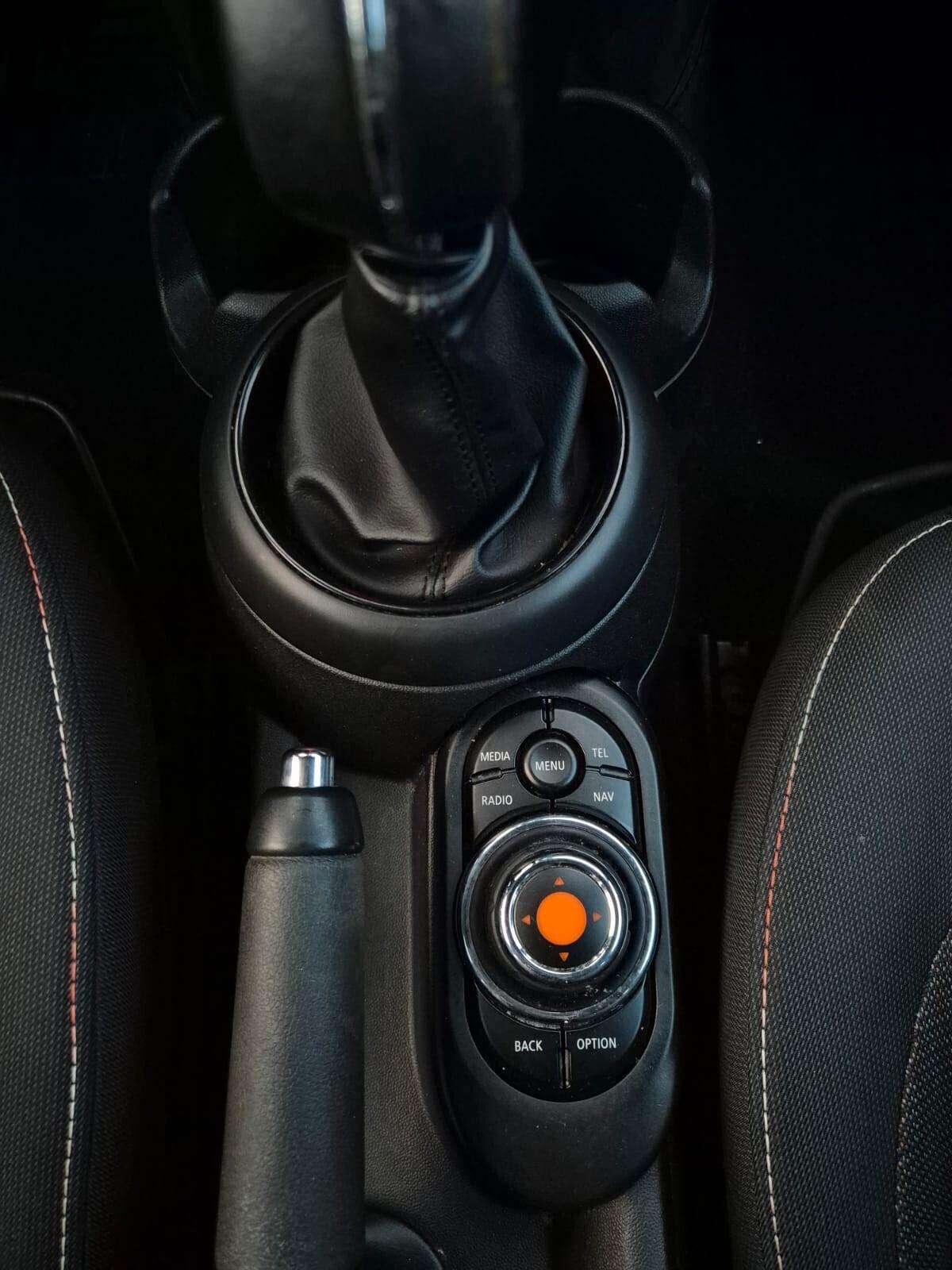 Mini 1.5 One D Business