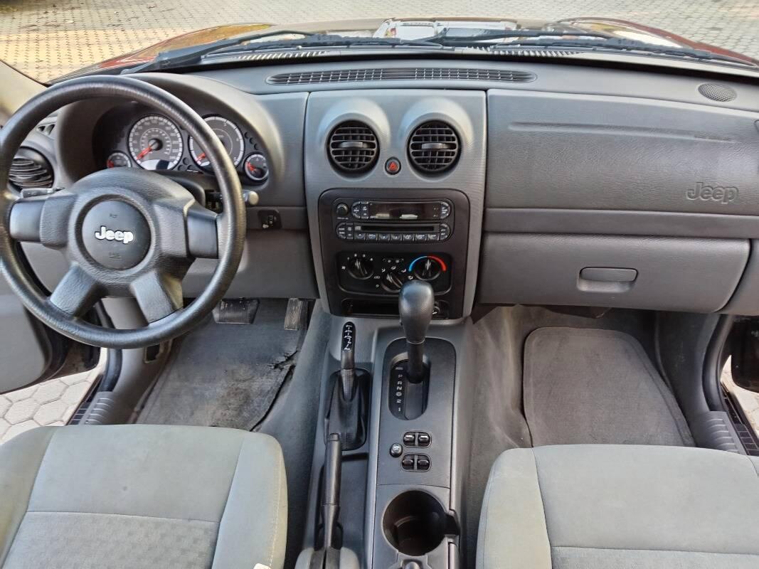 Jeep Cherokee 2.8 crd Sport 65th FL