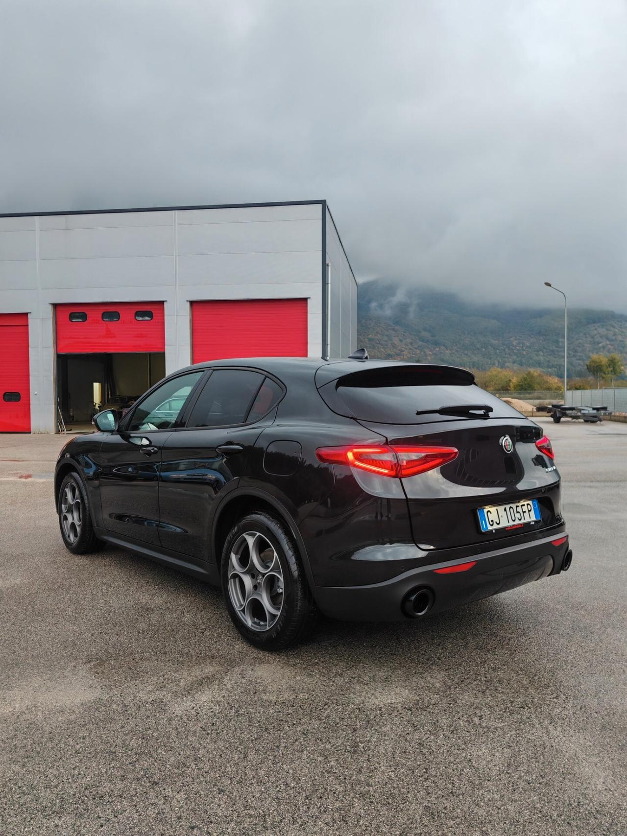 Alfa Romeo Stelvio 2.2 Turbodiesel 160 CV AT8 RWD Sprint