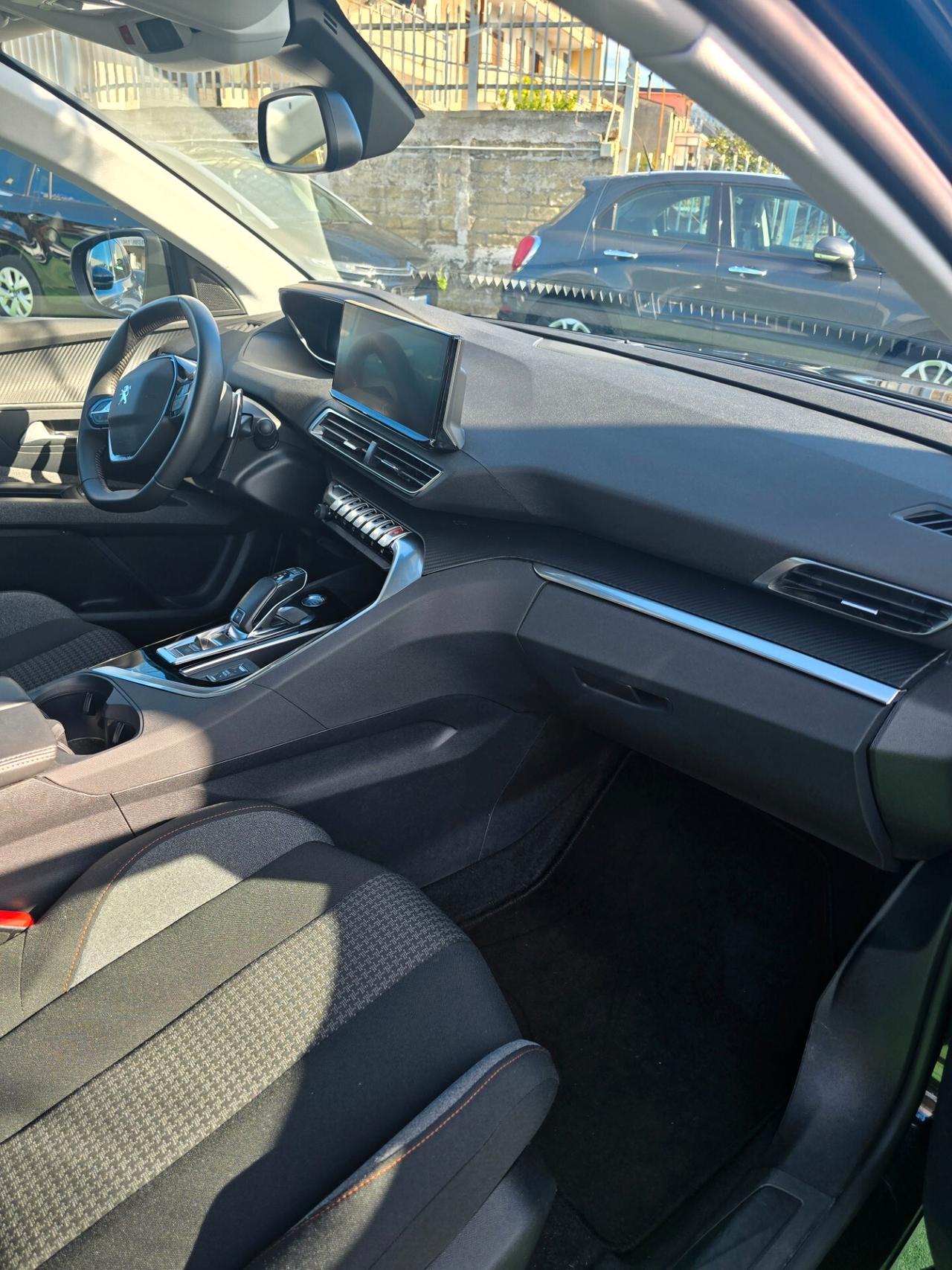 Peugeot 3008 BlueHDi 130 S&S EAT8 Business2020