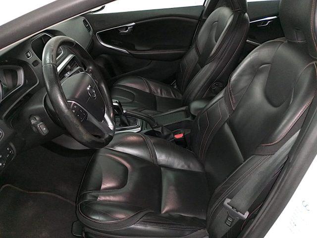 VOLVO V40 2.0 d2 Business my17