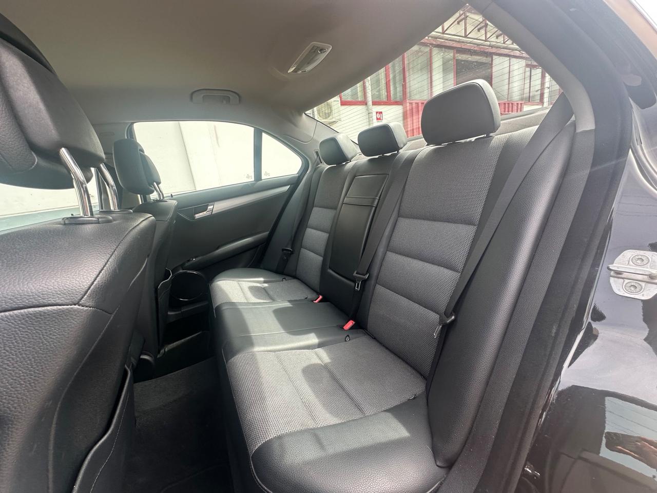 Mercedes-benz C 220 CDI BlueEFFICIENCY Elegance