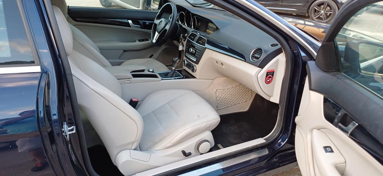 Mercedes-benz C 220 CDI Coupé Avantgarde