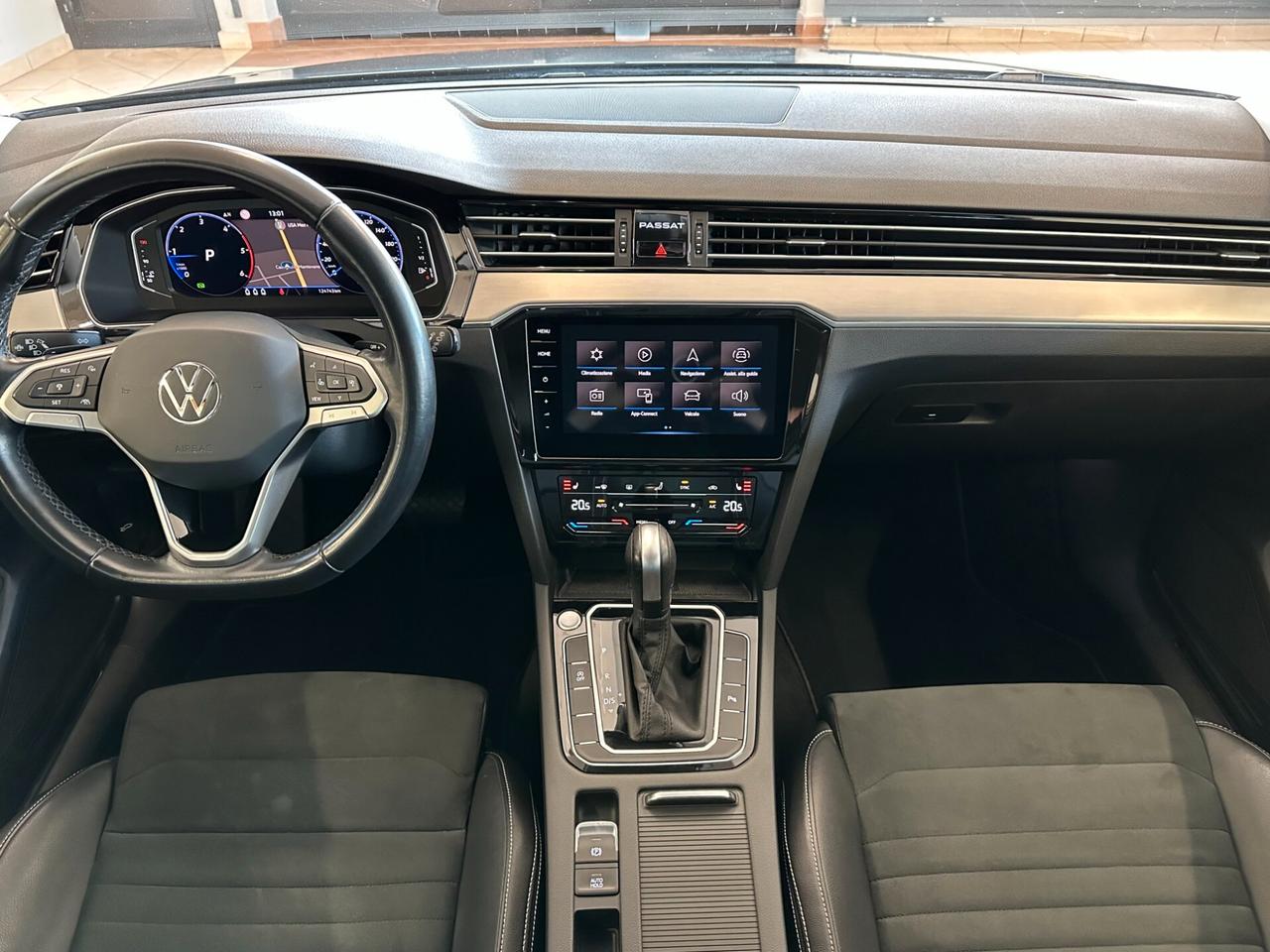 VOLKSWAGEN PASSAT 2.0 TDI DSG ELEGANCE *CARPLAY*LED*NAVI*