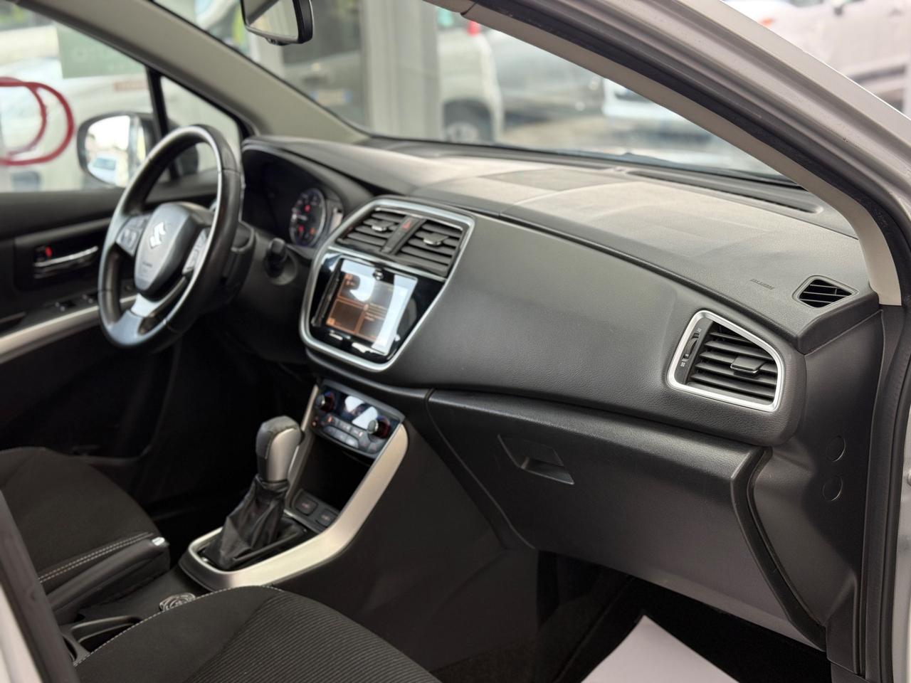 Suzuki S-Cross 1.6 DDiS Start&Stop 4WD All Grip DCT Star View