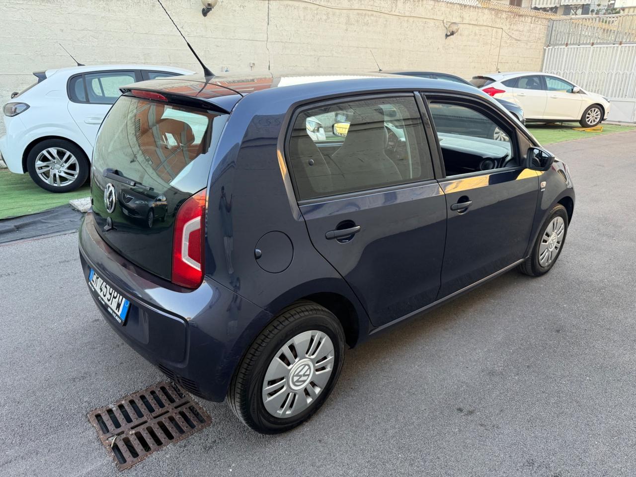 Volkswagen up! 1.0benzina - 2013