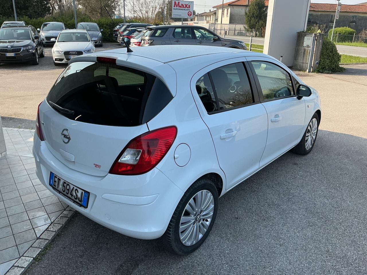 Opel Corsa 1.2 GPL Neopatentati