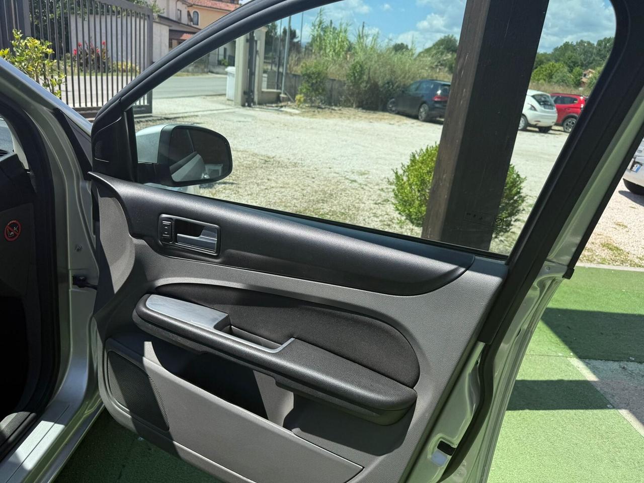 FORD FOCUS 2" SERIE