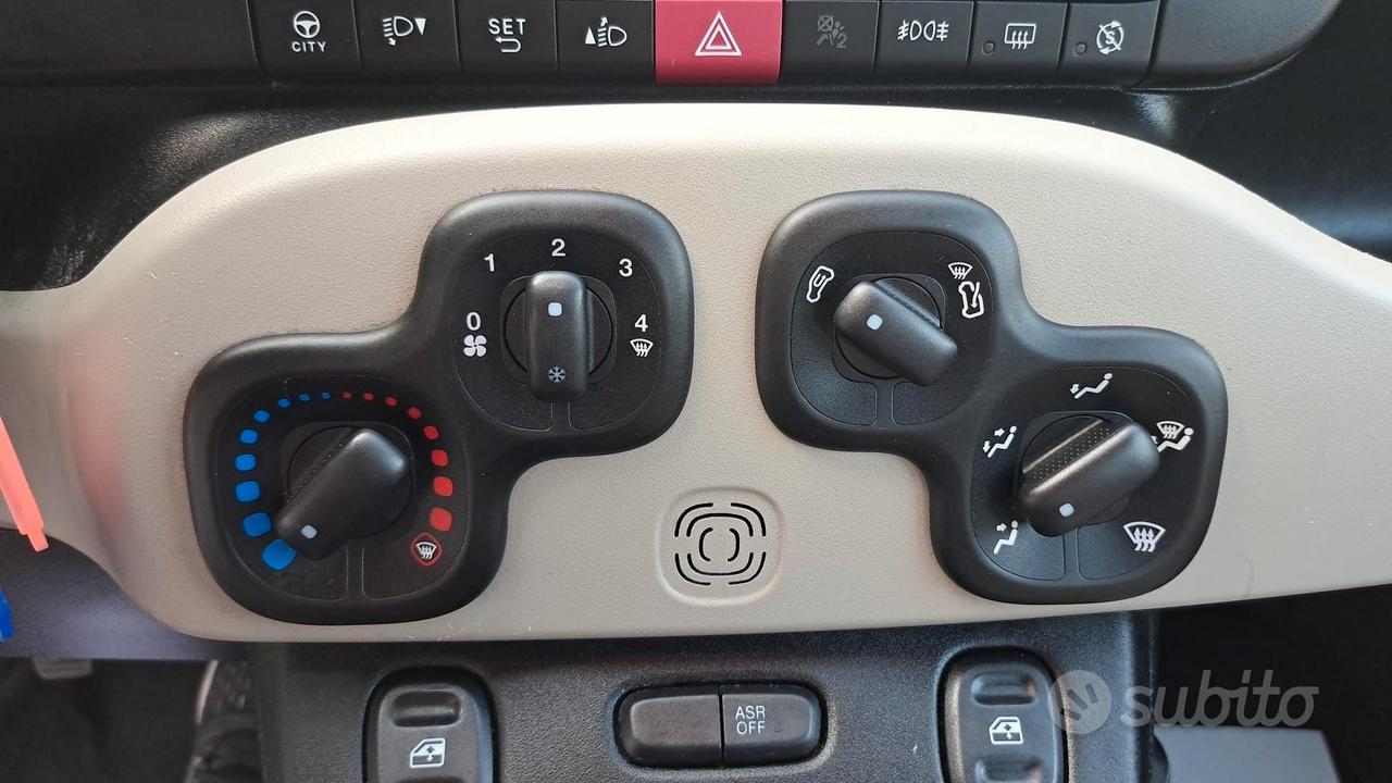 Fiat Panda 1.3 Mjet - COMANDI AL VOLANTE