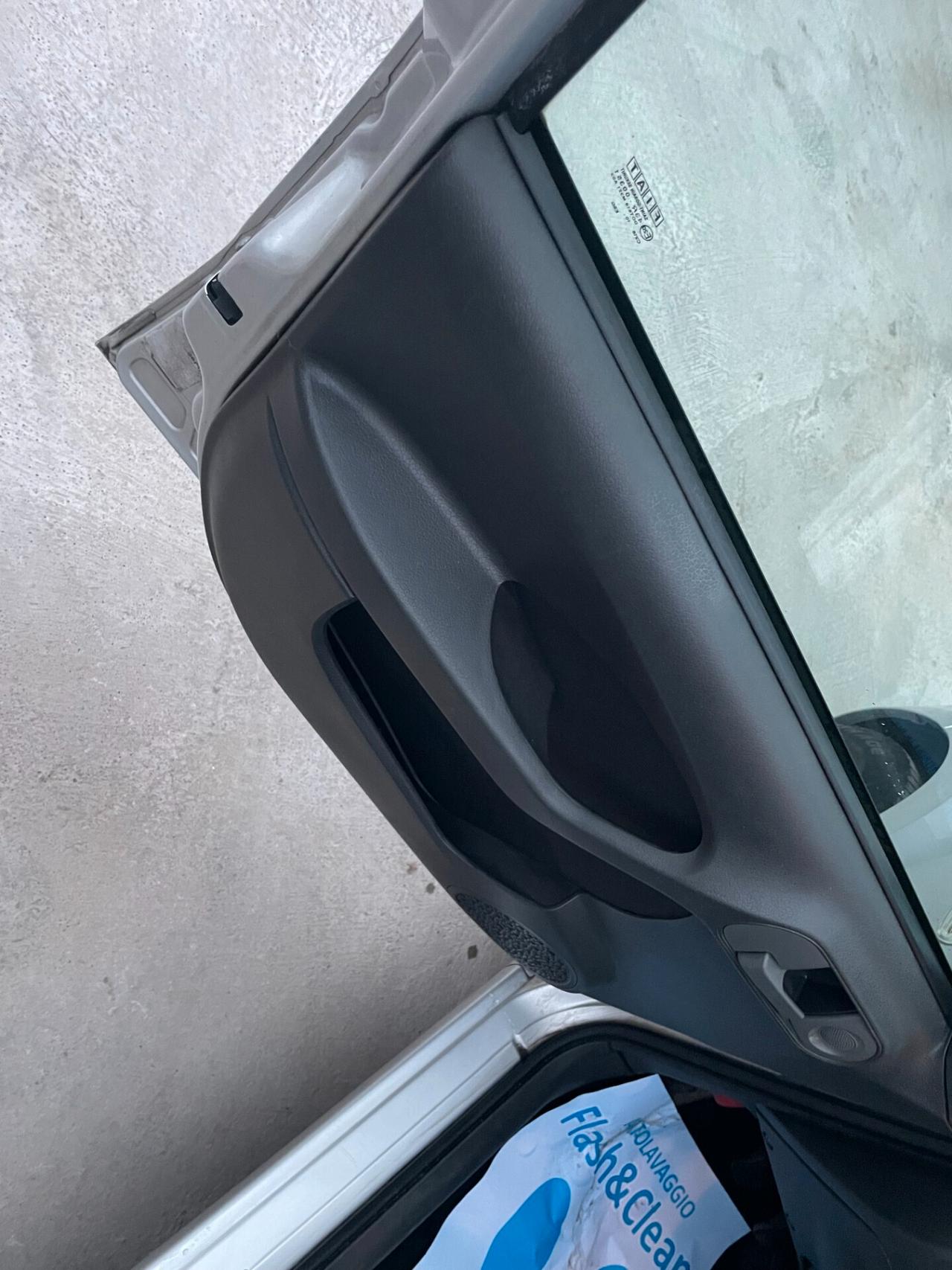 Fiat Panda 1.2 Emotion DISTRIBUZ + TAGLIANDO NEOPATENTATI