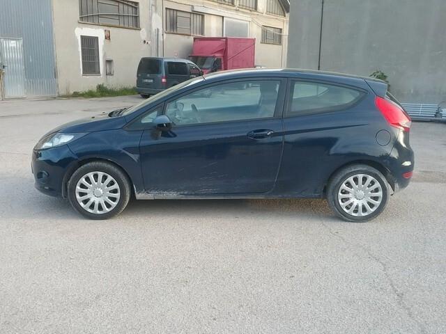 Ford Fiesta 1.4 3 porte Bz.- GPL