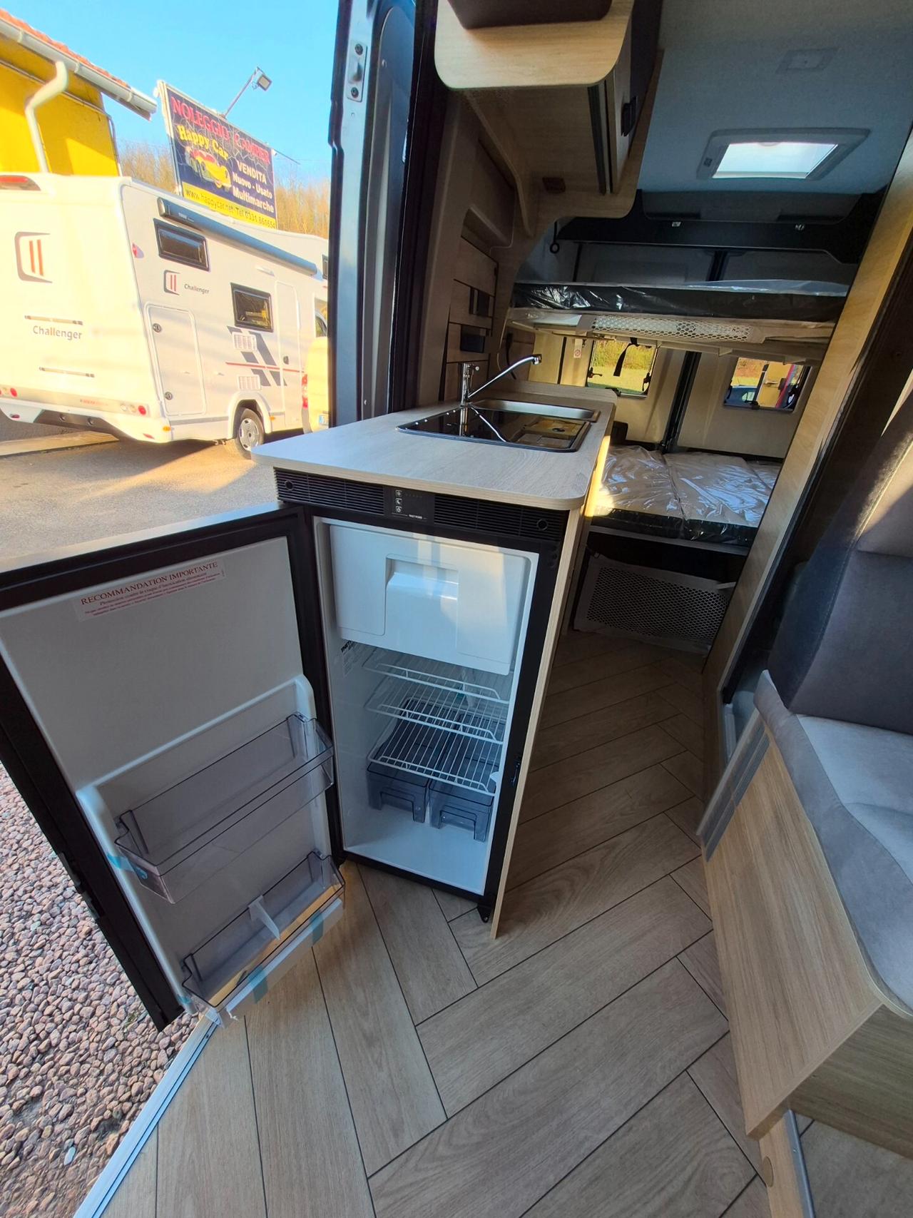 Challenger V114 MAX COSY NEW ENTRY € 58900