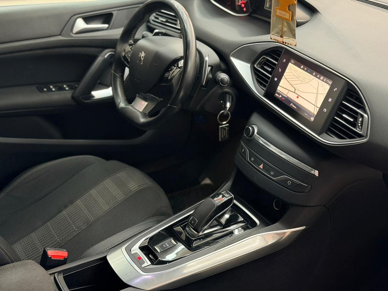 Peugeot 308 BlueHDi 130 S&S Allure