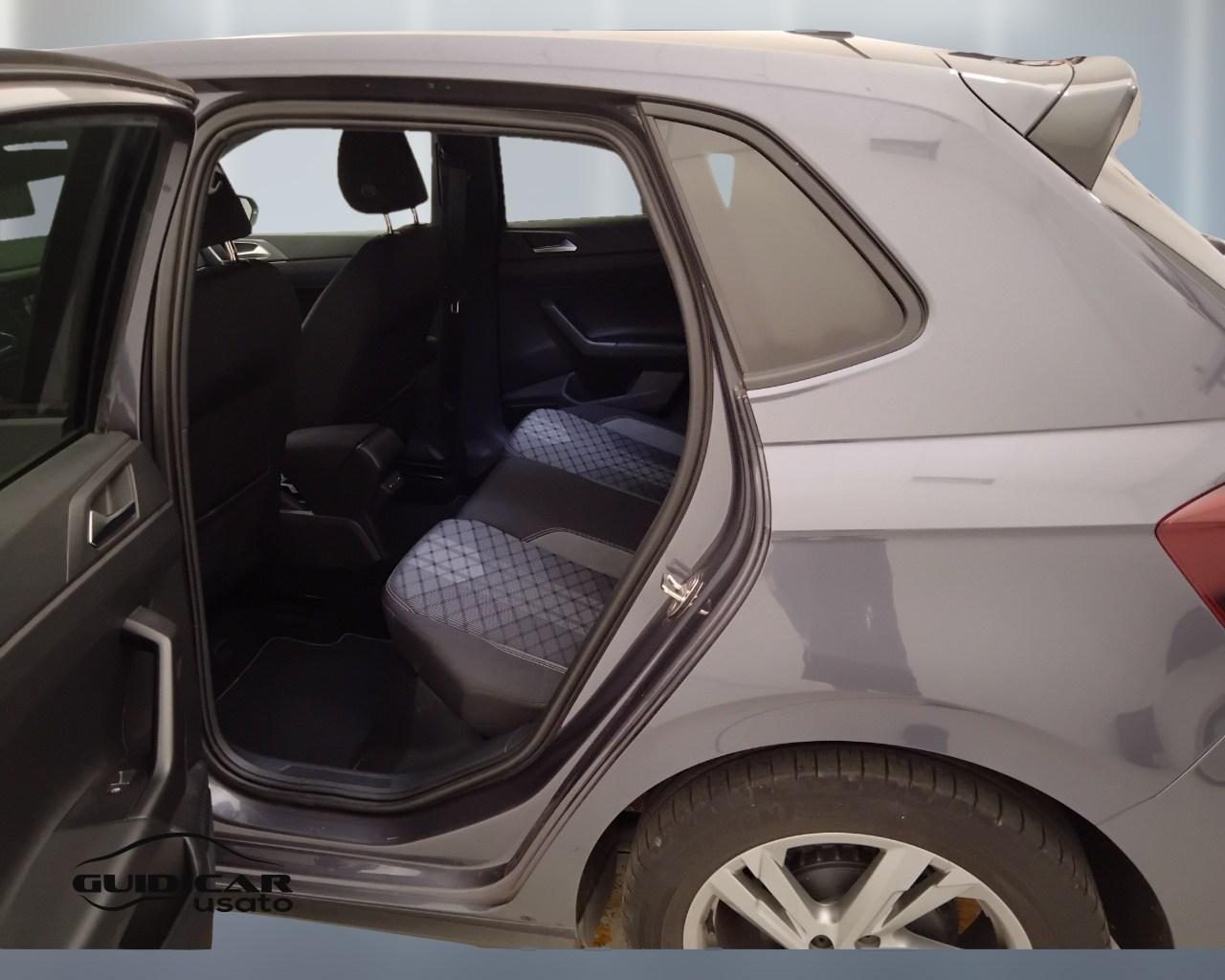 VOLKSWAGEN Polo VI 2022 - Polo 1.0 tsi R-Line 95cv