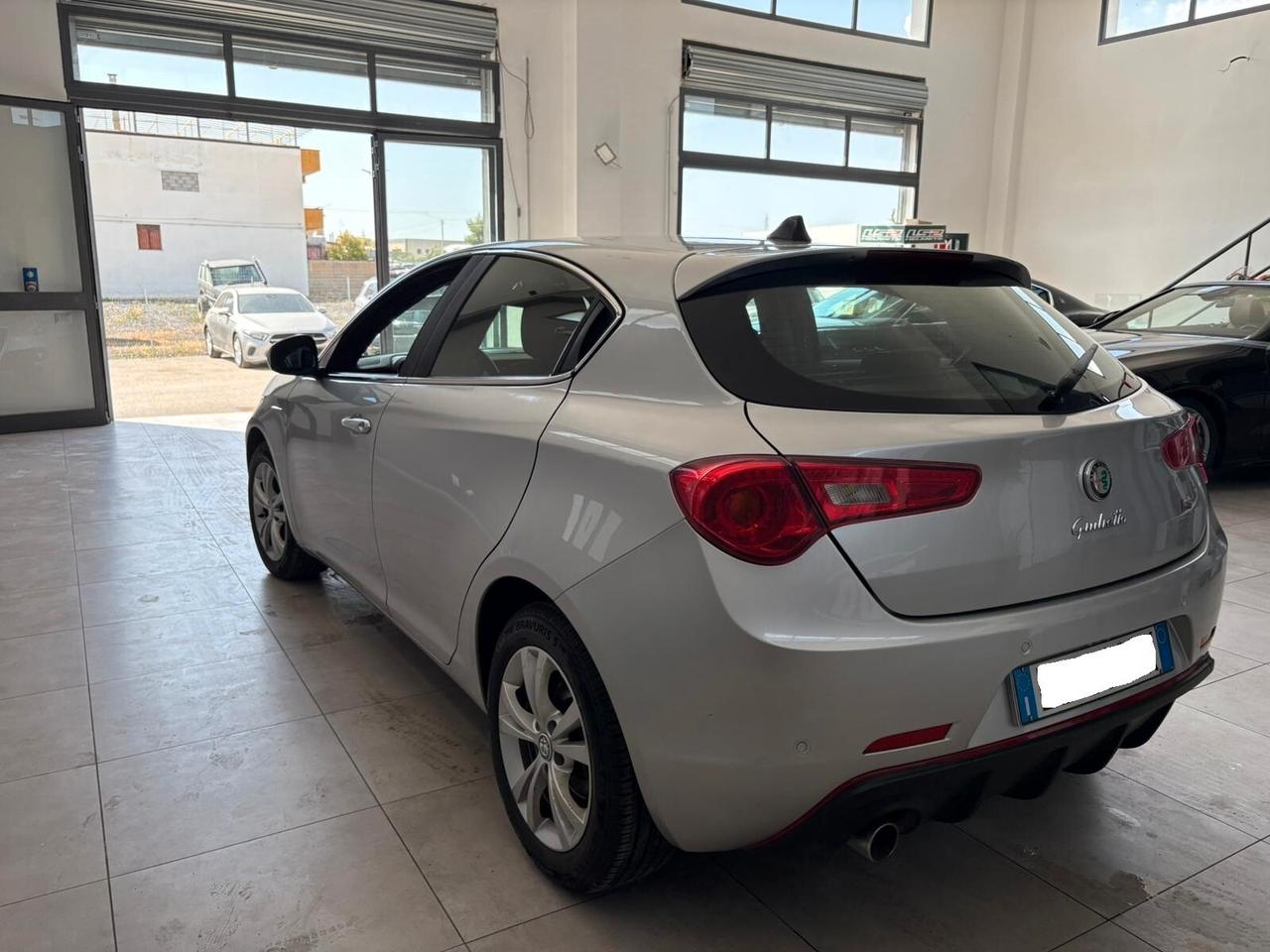 Alfa Romeo Giulietta 1.6 JTDm-2 105 CV Distinctive