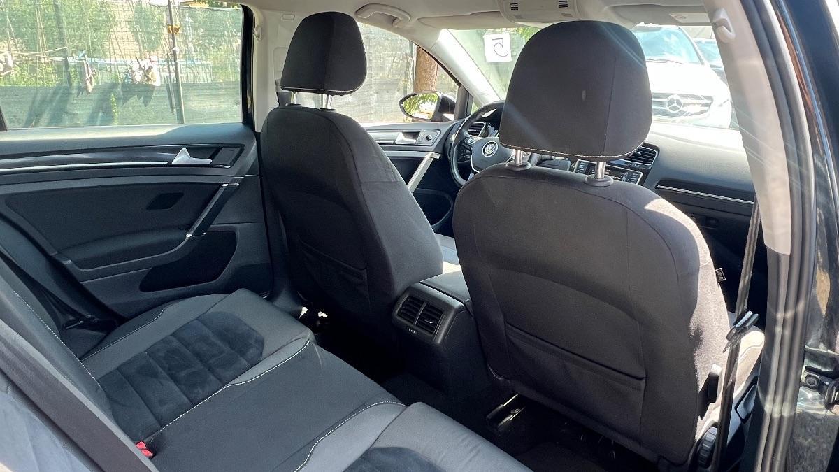 VOLKSWAGEN - Golf 1.6 tdi Trendline 5p