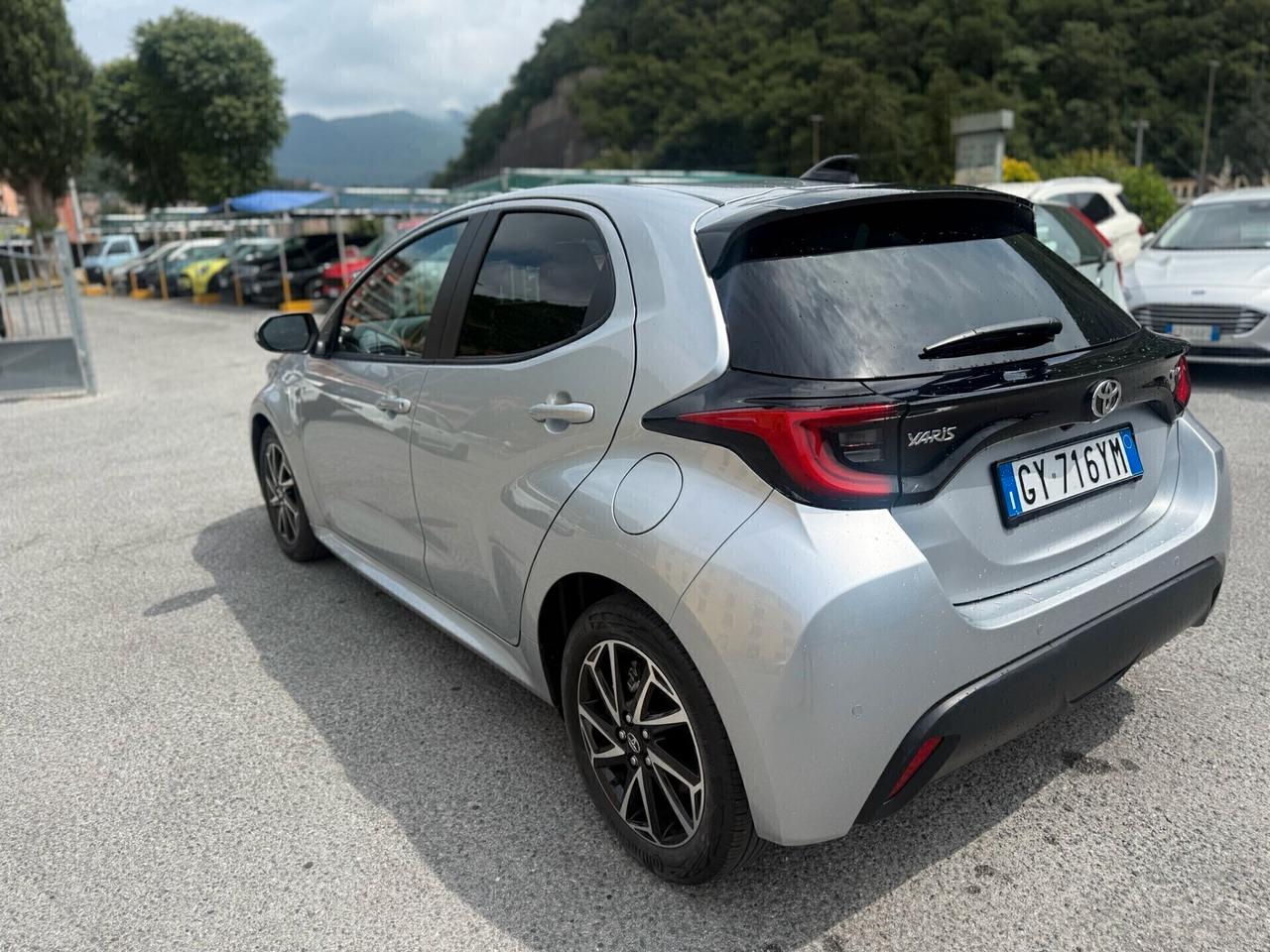 Toyota Yaris 1.5 Hybrid 5 porte Trend