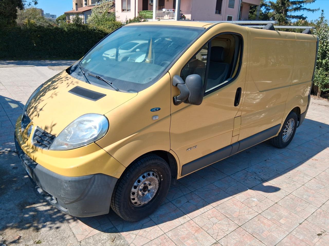 Renault Trafic T27 2.0 dCi/90 PC-TN Furgone Generique