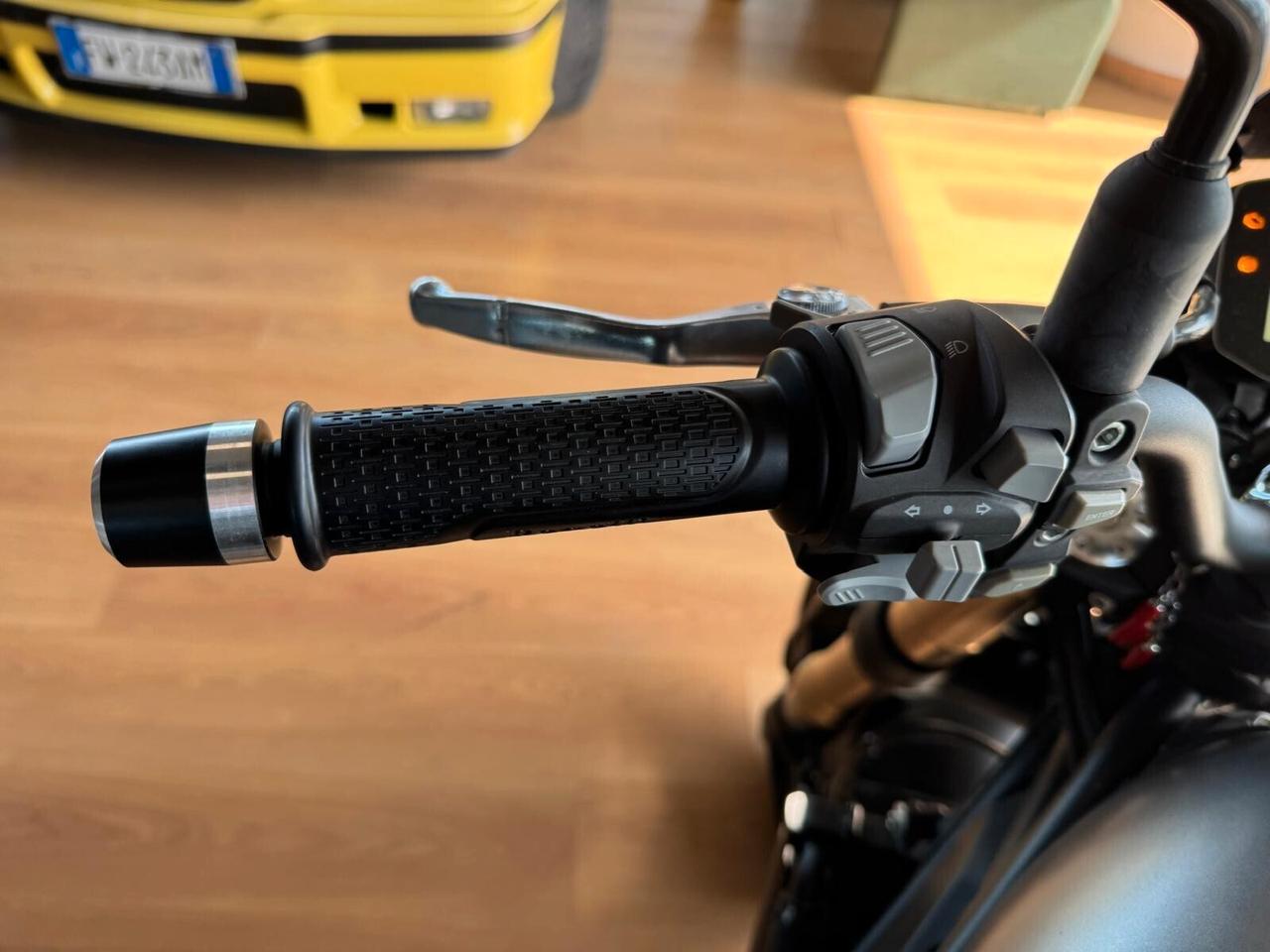 BENELLI LEONICINO 800