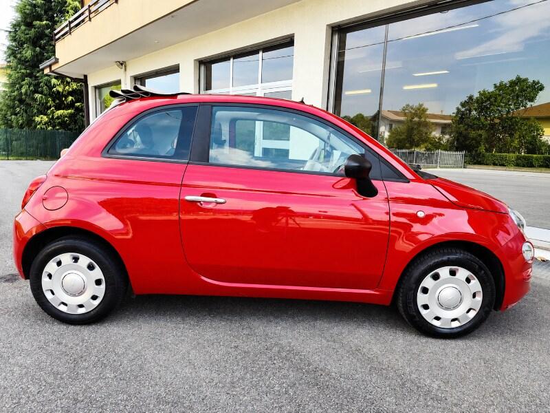 FIAT 500 (2015-2024) 500 C 1.0 Hybrid Red