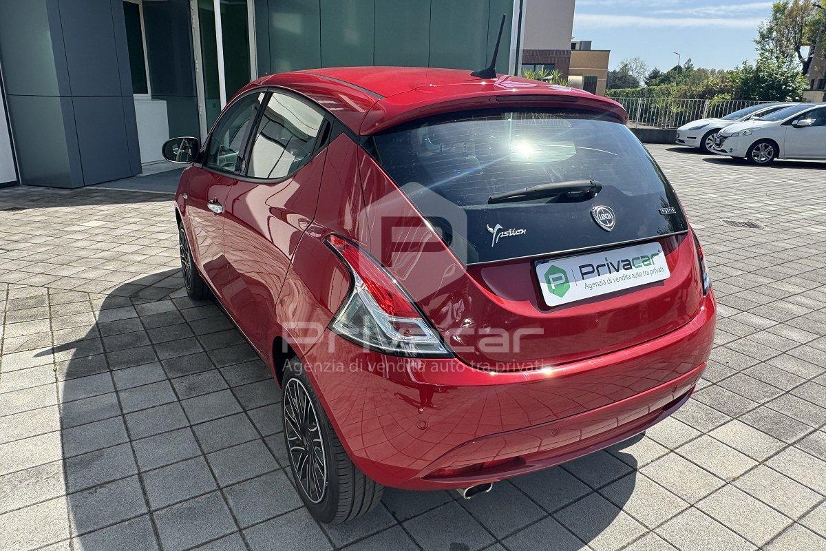 LANCIA Ypsilon 1.0 FireFly 5 porte S&S Hybrid Ecochic Gold