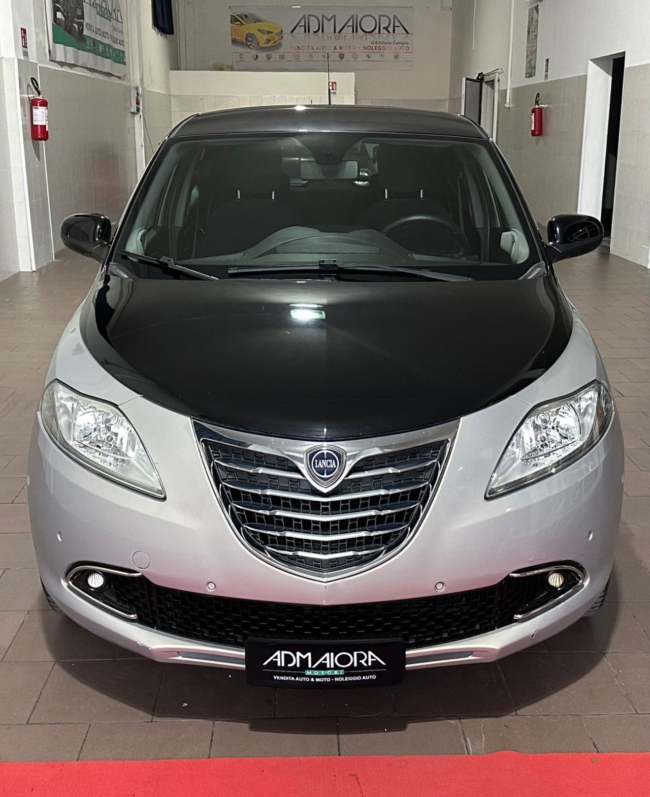 Lancia Ypsilon 1.2 69 CV 5 porte S&S Platinum