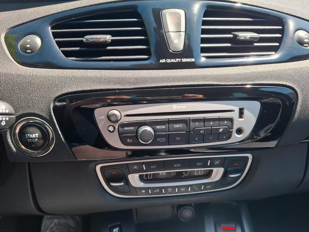 Renault Scenic 1.5 dCi del 2012 SOLO 96.000 KM