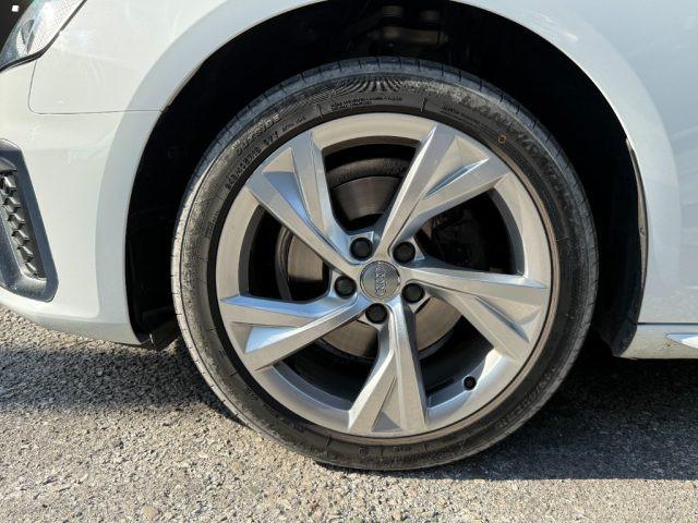AUDI A4 Avant 40 g-tron S tronic S line edition