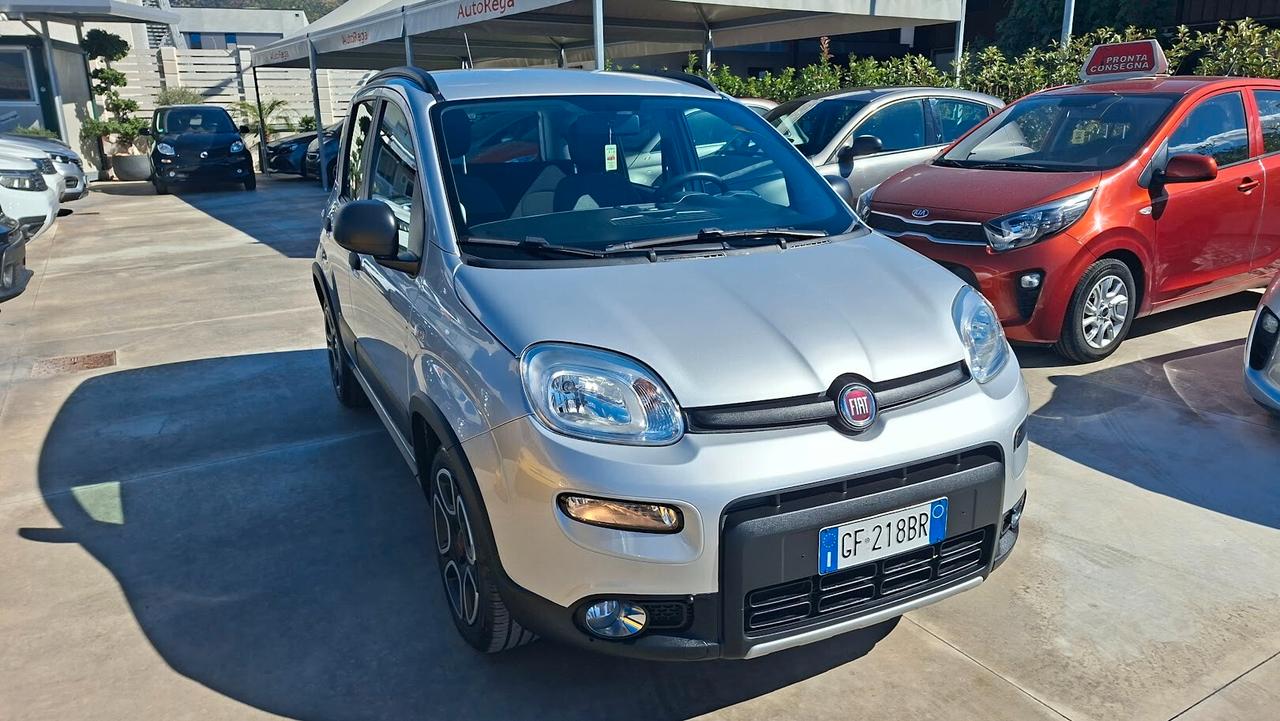 Fiat Panda 1.2 GPL di serie Trekking 2021