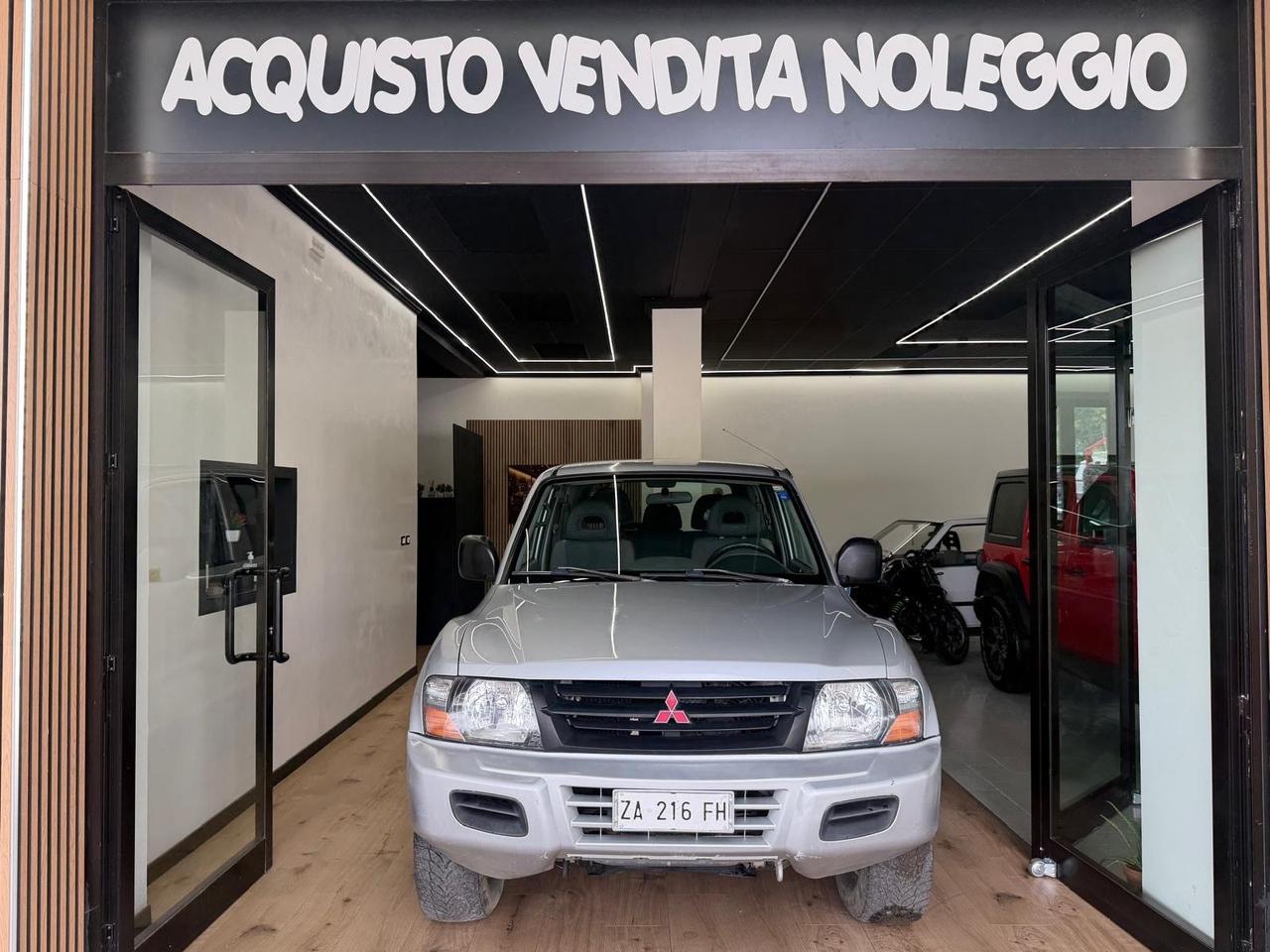 Mitsubishi Pajero 3.2 16V DI-D 3p. GLX