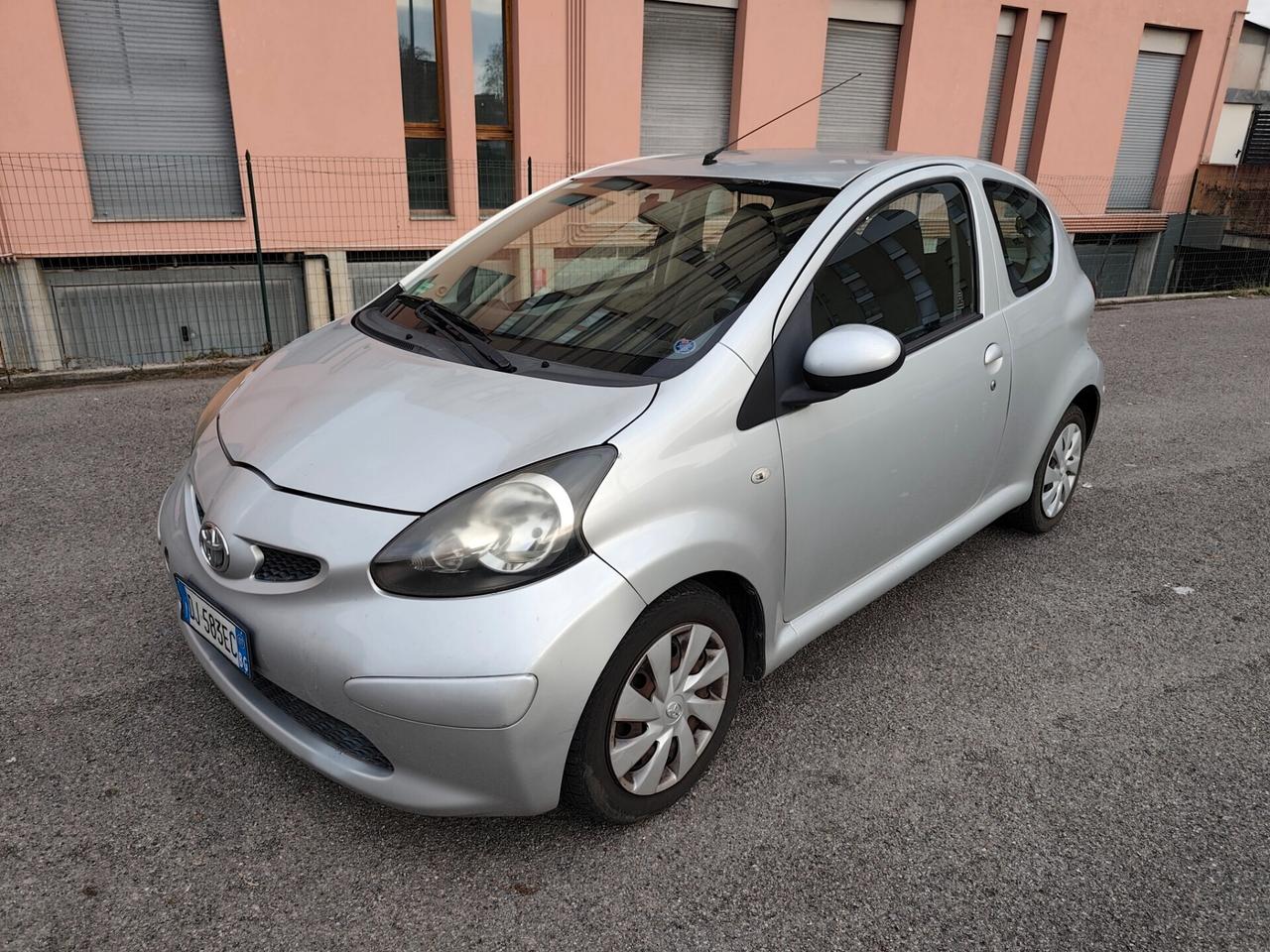 Toyota Aygo 1.0 Benz euro 4 neopatentati