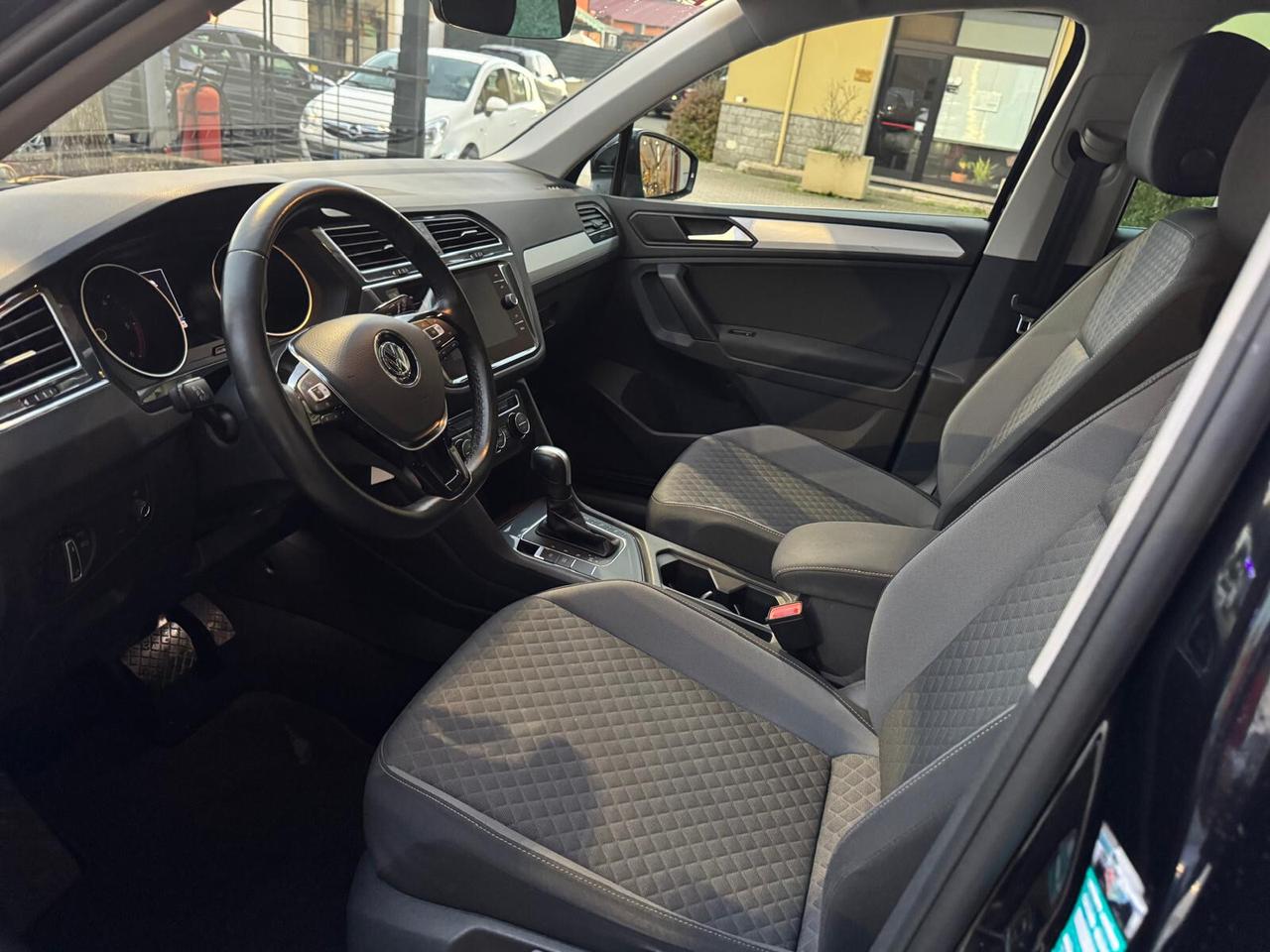 Volkswagen Tiguan 2.0 TDI SCR DSG Business BlueMotion Technology